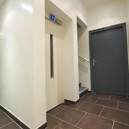 Louvre Opera Classic Chicsuites شقة باريس