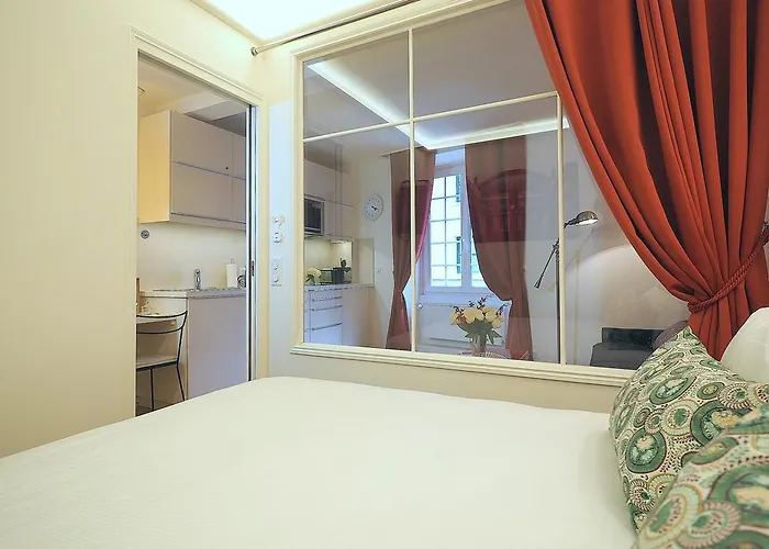 Louvre Opera Classic Chicsuites * Párizs