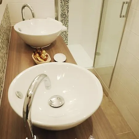 Louvre Opera Classic Chicsuites 파리